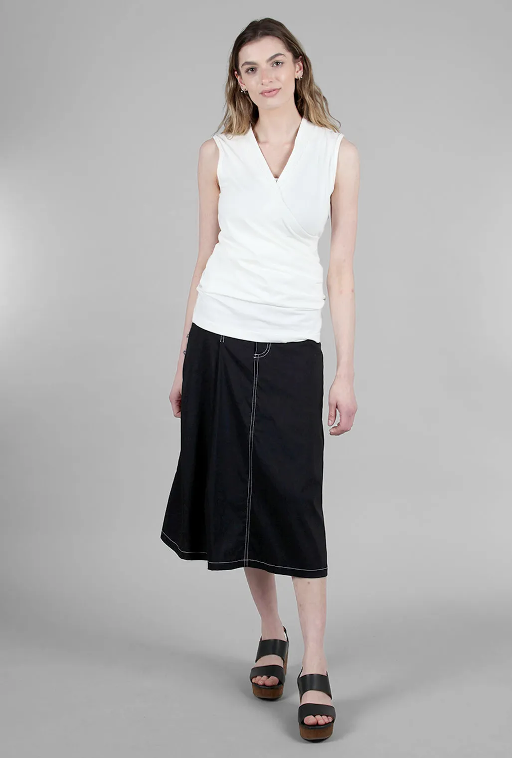 Early Top, White