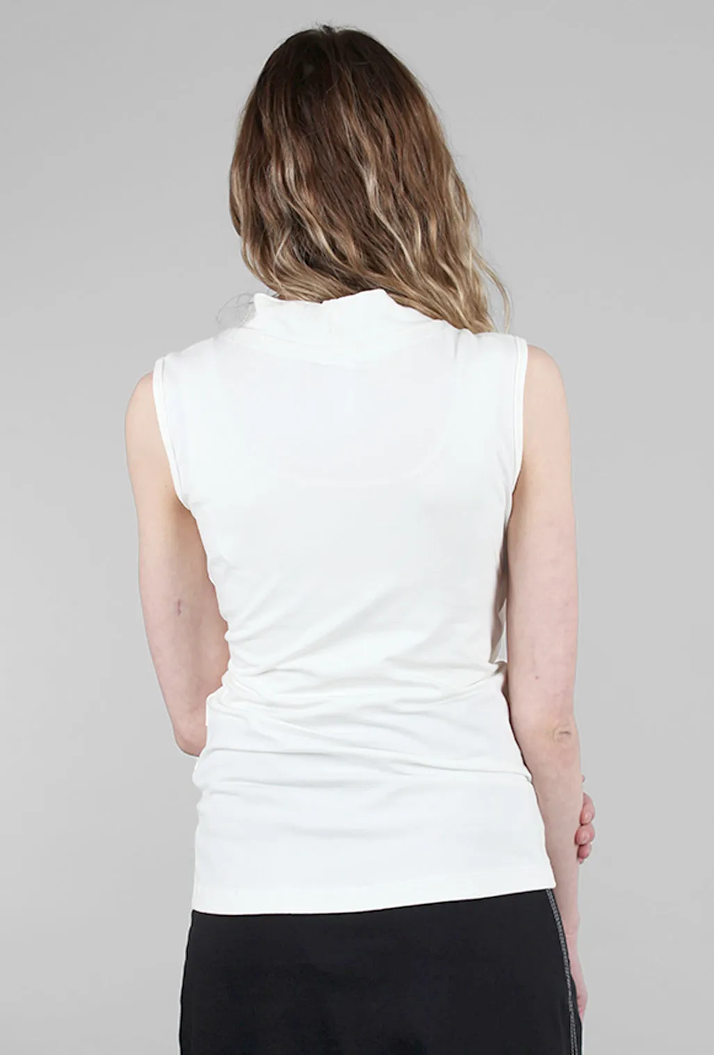 Early Top, White