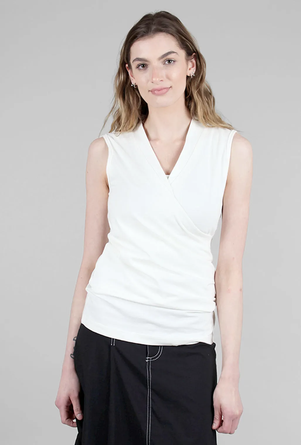 Early Top, White