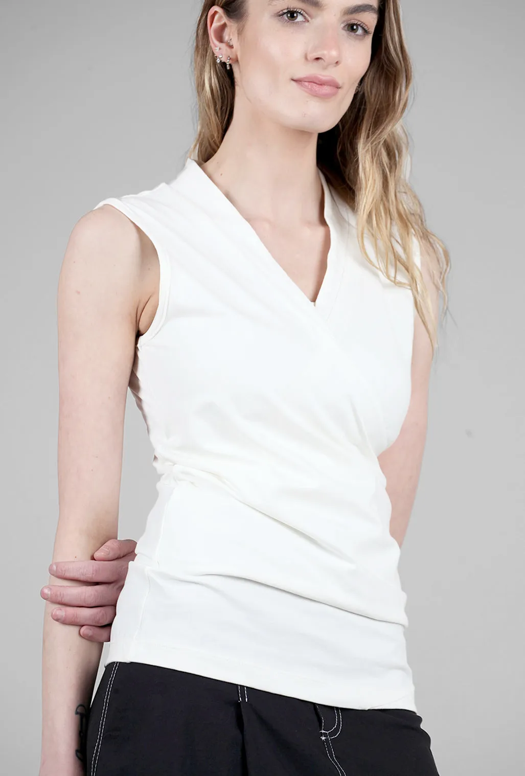 Early Top, White