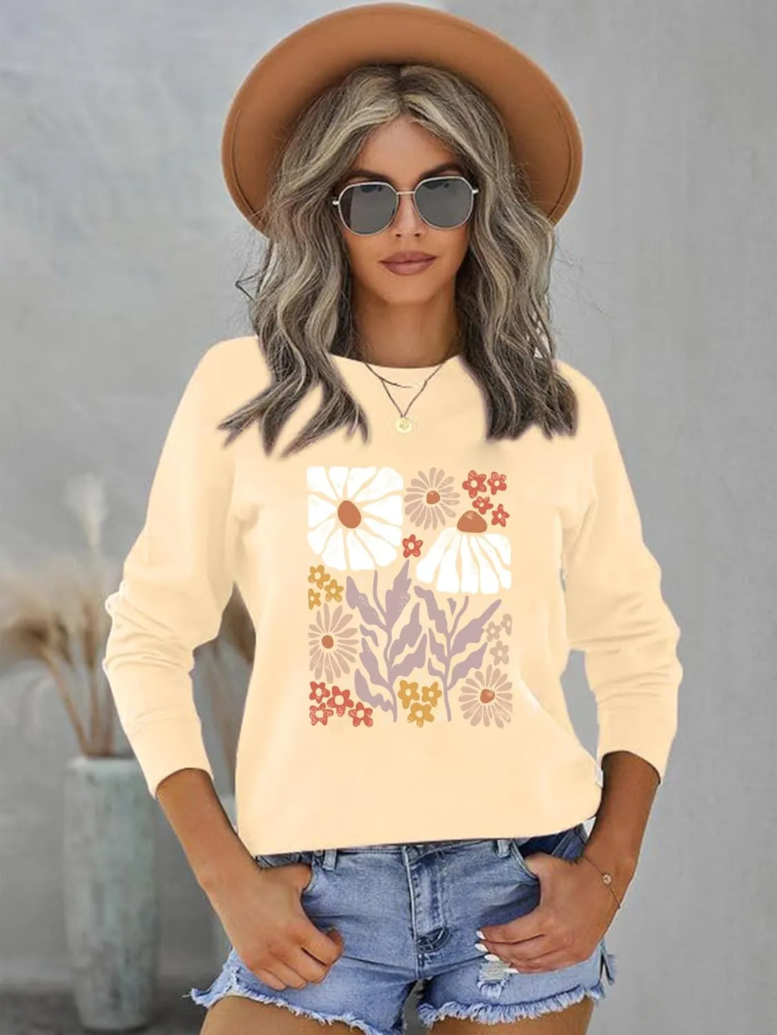 Flower Sweatshirt Women Wildflower Shirts Vintage Minimalistic Flower Print Sweatshirt Fall Autumn Pullover Tops