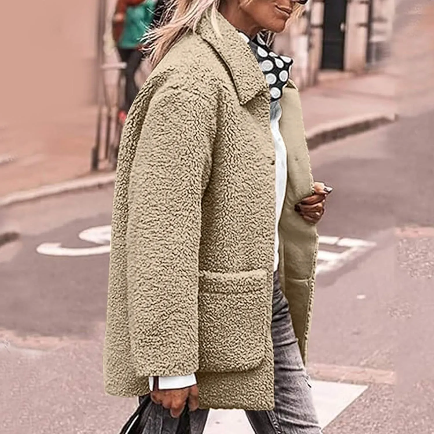Fuzzy Fleece Jacket for Women Plus Size Button Down Lapel Sherpa Coats with Pocket Fluffy Winter Outerwear Warm Coat