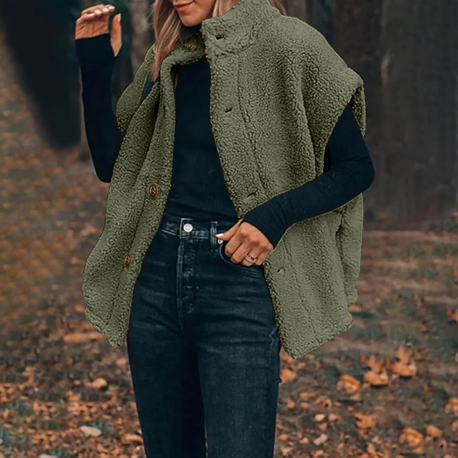 Womens Fleece Vest Casual Oversized Button Down Sherpa Vest Stand Collar Sleeveless Fuzzy Jackets with Pockets