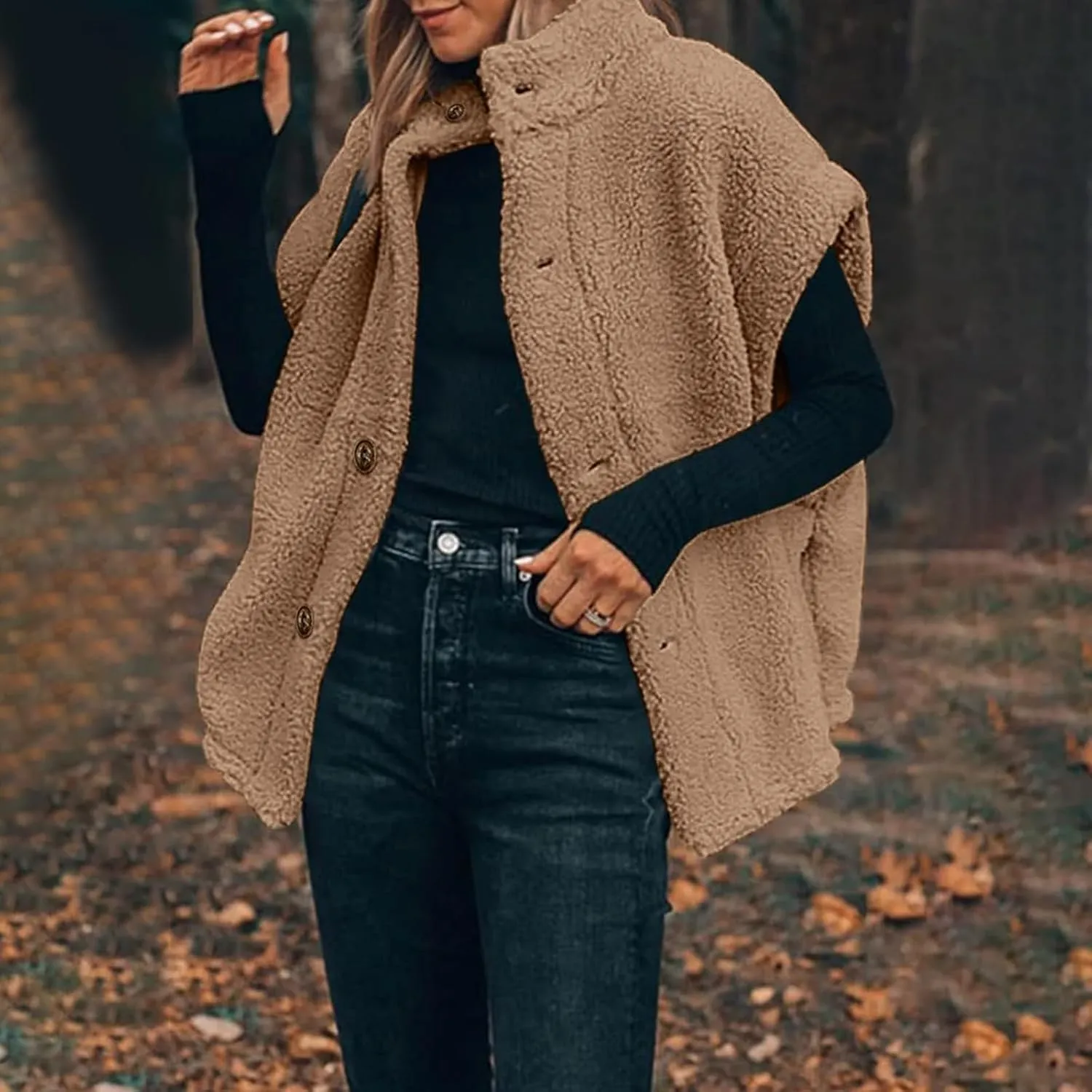 Womens Fleece Vest Casual Oversized Button Down Sherpa Vest Stand Collar Sleeveless Fuzzy Jackets with Pockets