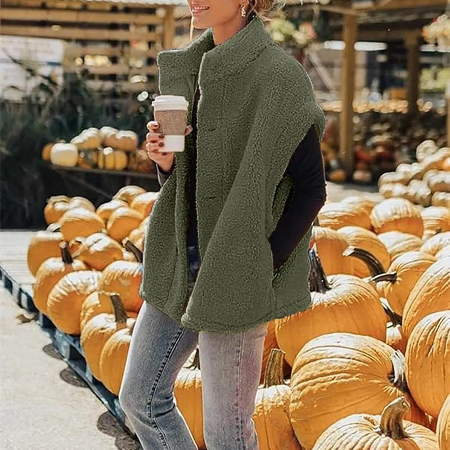 Womens Fleece Vest Casual Oversized Button Down Sherpa Vest Stand Collar Sleeveless Fuzzy Jackets with Pockets